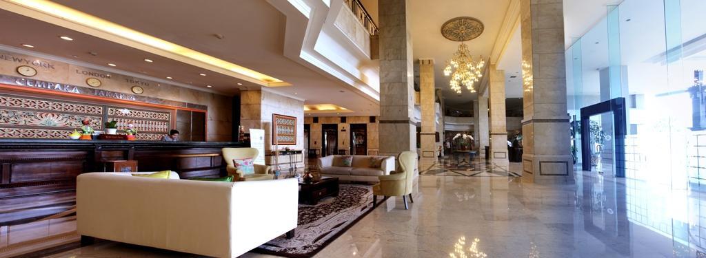 Hotel Grand Cempaka 4*