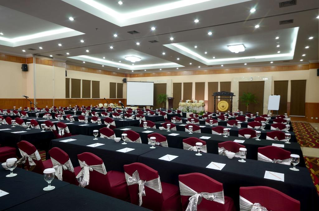 Grand Cempaka 4*