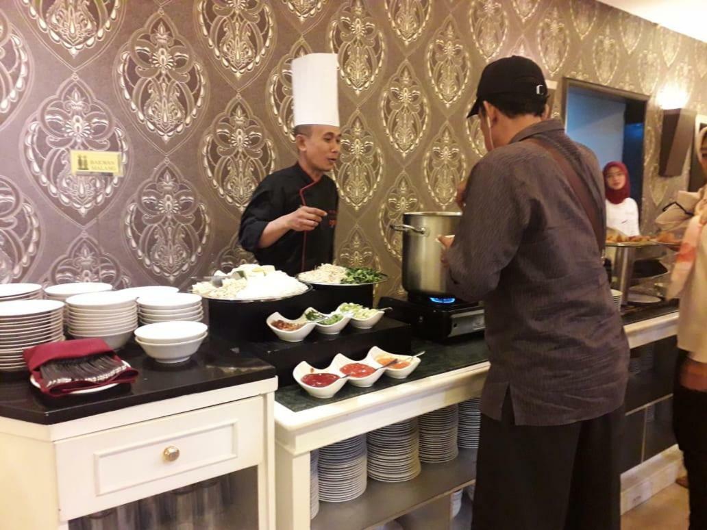 Grand Cempaka Hotel